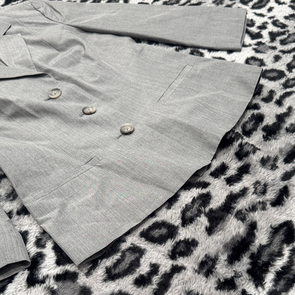Banana Republic Women's Gray Suit Jacket - Picture 4 of 6